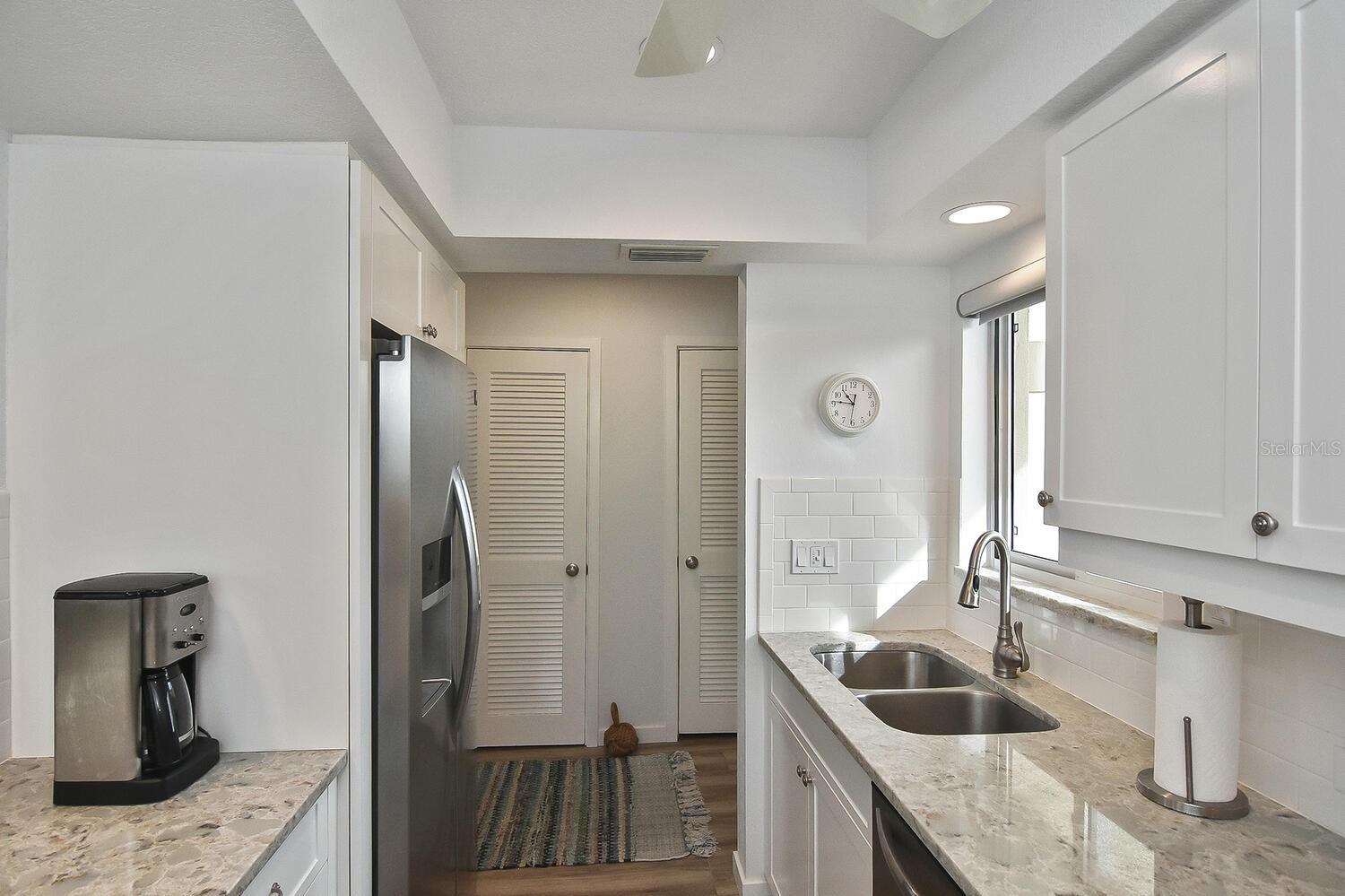 Image 14 of 60 For 1200 Tarpon Center Drive 108