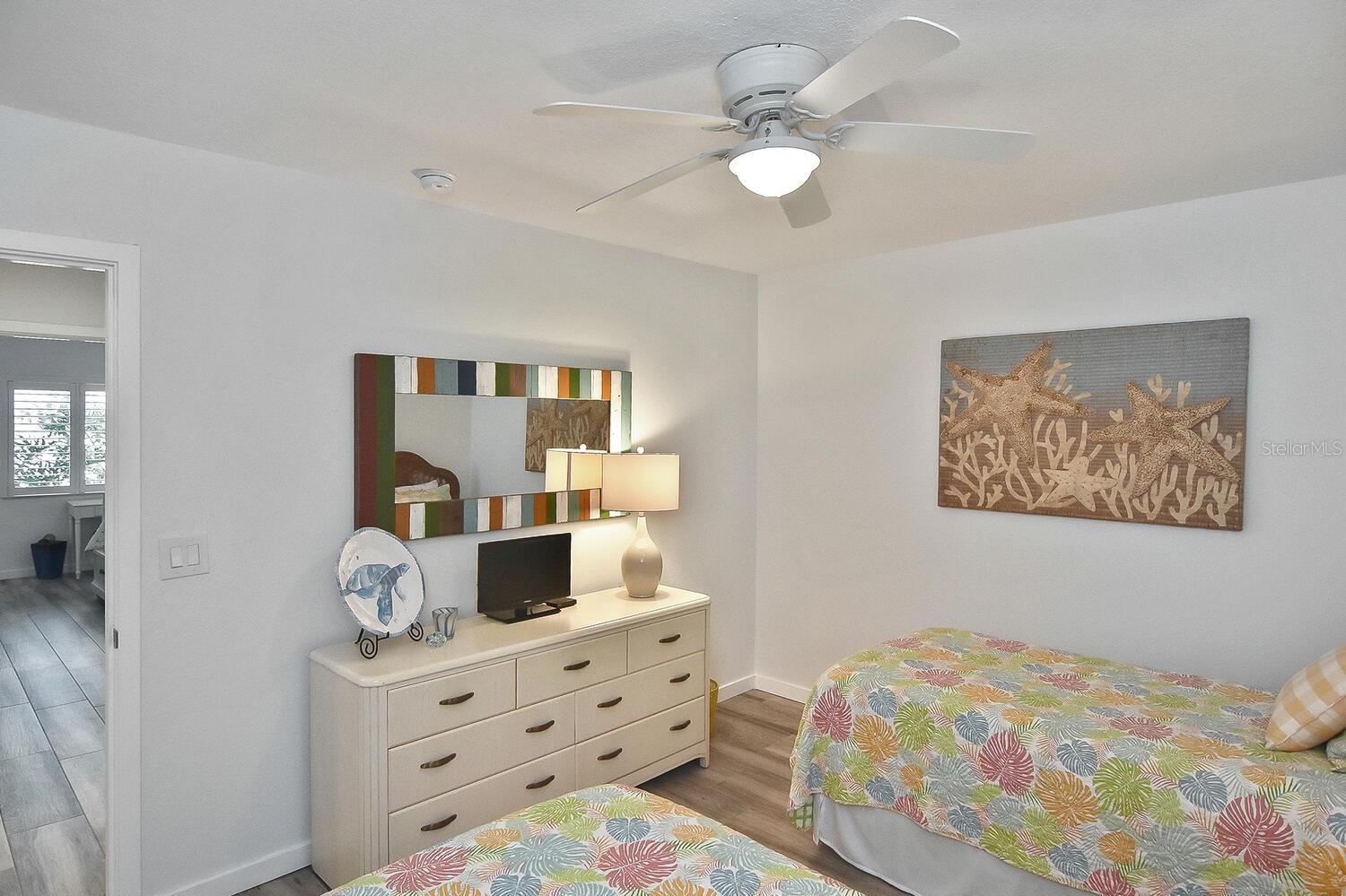 Image 27 of 60 For 1200 Tarpon Center Drive 108