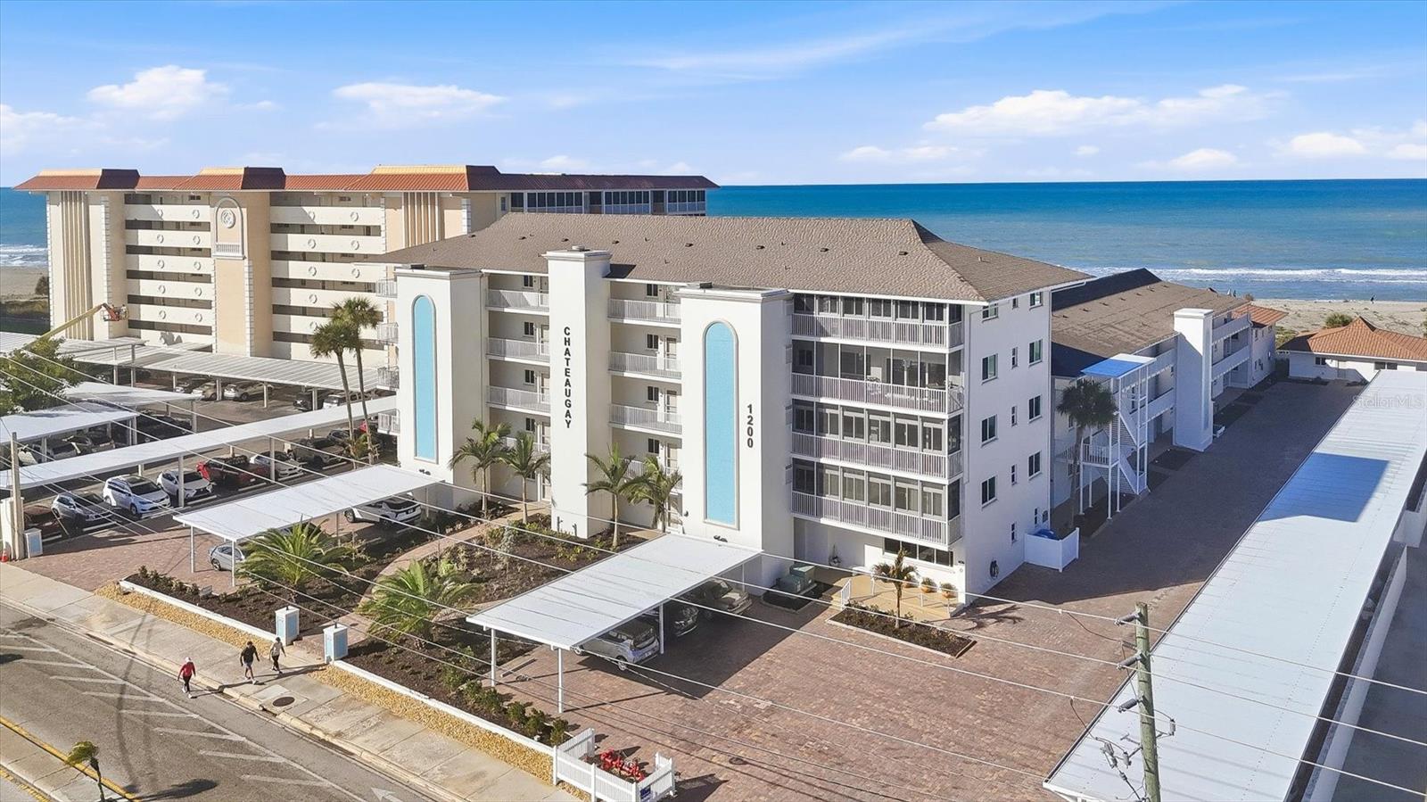 Image 3 of 60 For 1200 Tarpon Center Drive 108