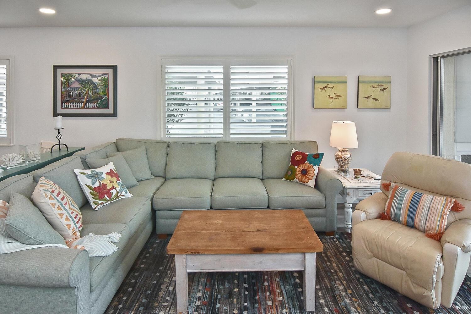 Image 36 of 60 For 1200 Tarpon Center Drive 108