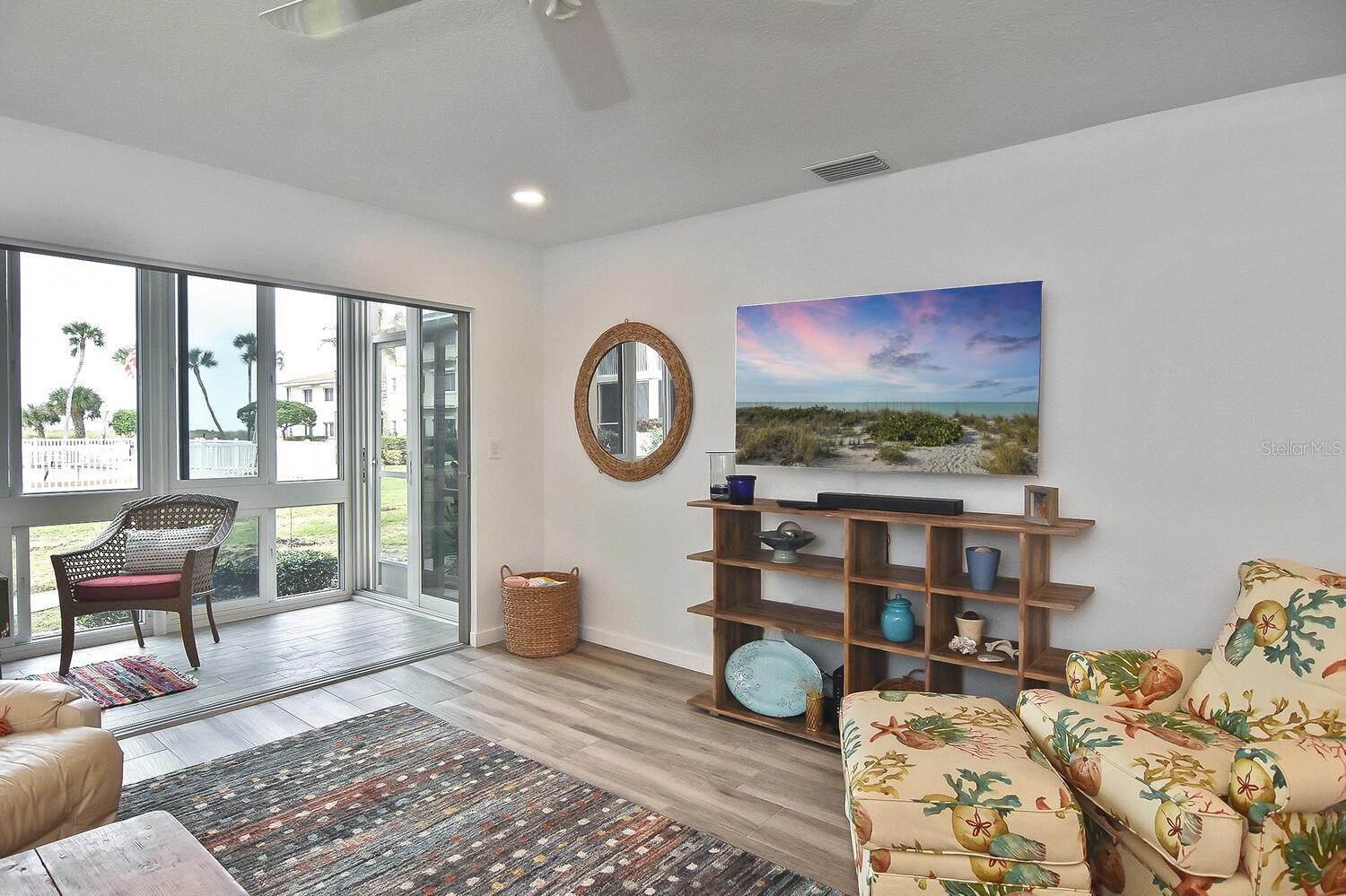 Image 37 of 60 For 1200 Tarpon Center Drive 108