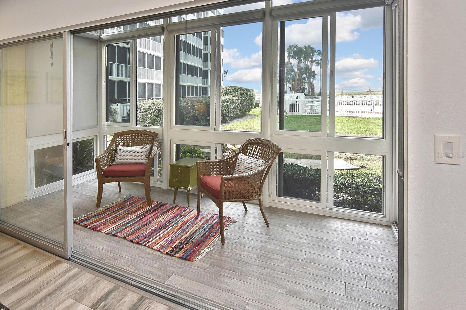 Image 40 of 60 For 1200 Tarpon Center Drive 108