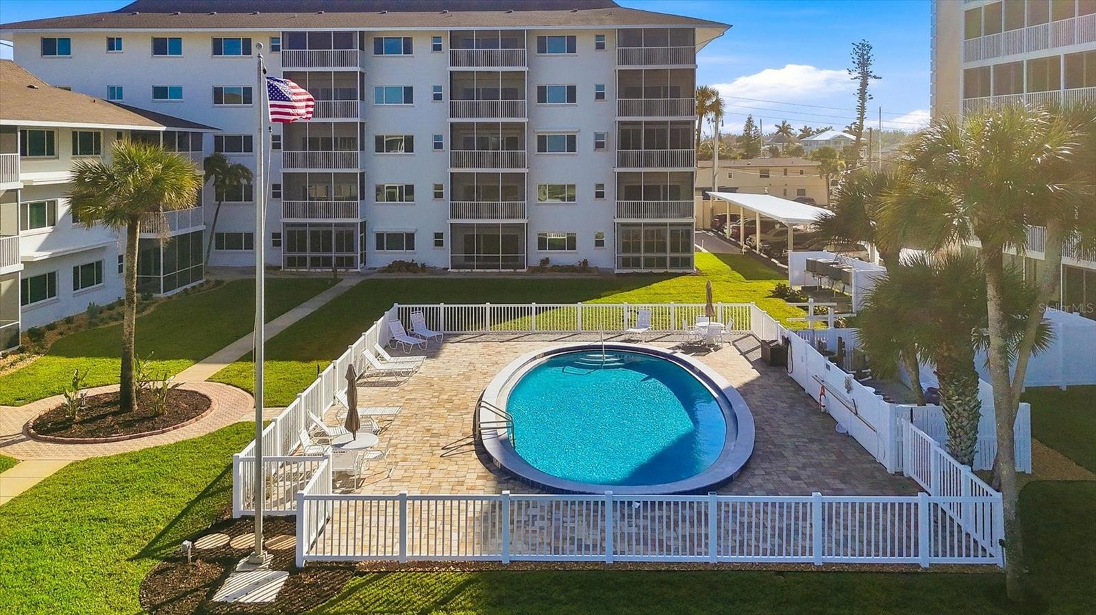 Image 47 of 60 For 1200 Tarpon Center Drive 108