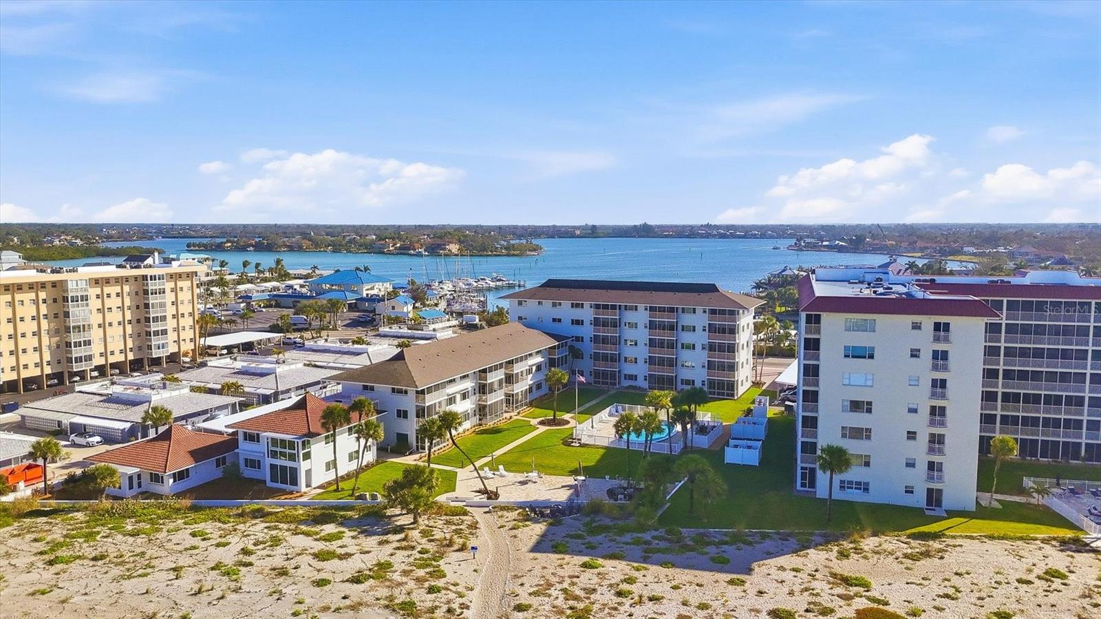 Image 52 of 60 For 1200 Tarpon Center Drive 108