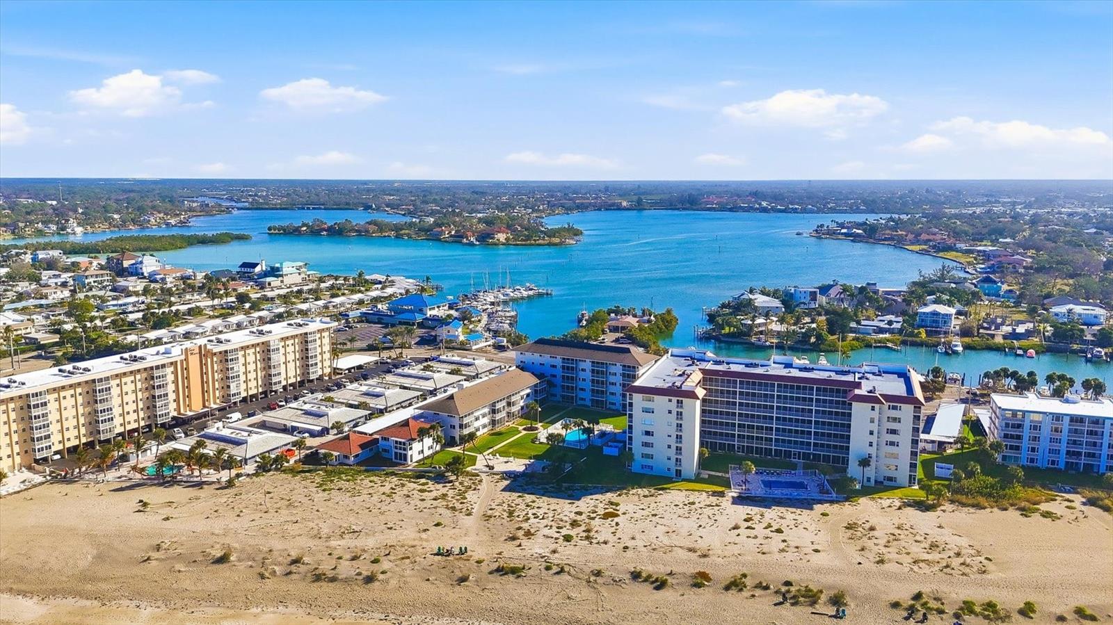 Image 54 of 60 For 1200 Tarpon Center Drive 108