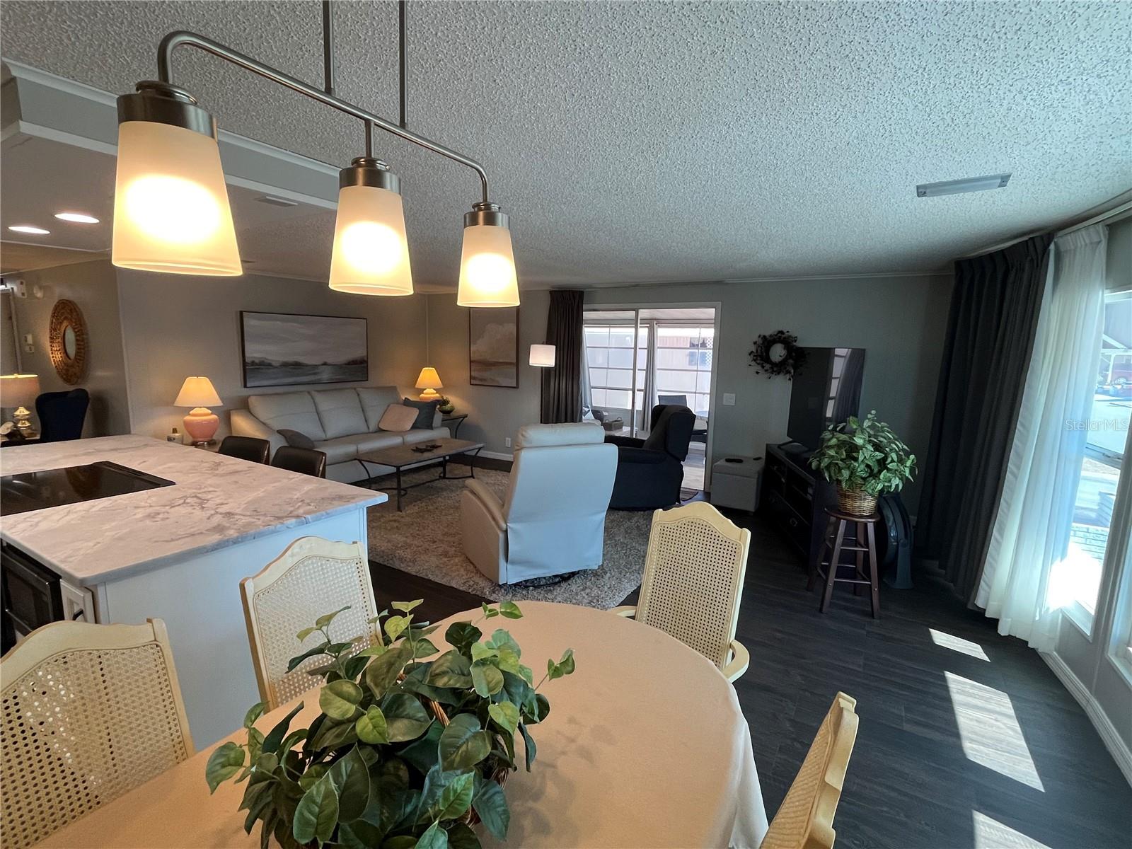 Image 18 of 40 For 837 Jolanda Circle