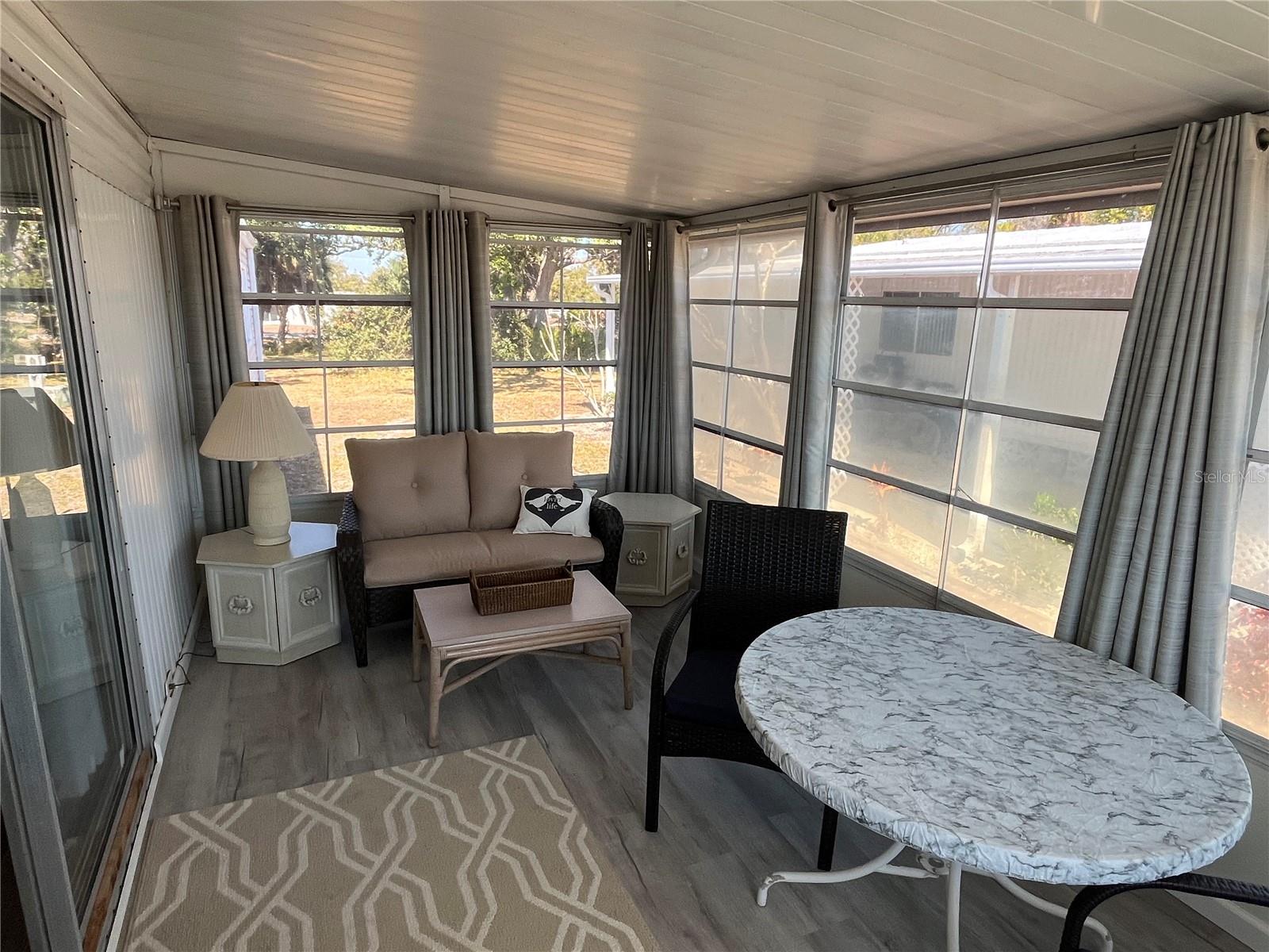 Image 23 of 40 For 837 Jolanda Circle