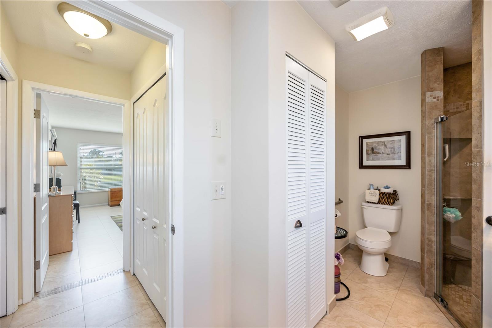 Image 32 of 75 For 1940 Greenlawn Drive