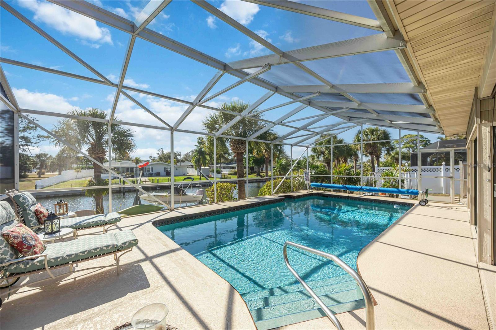 Image 44 of 75 For 1940 Greenlawn Drive