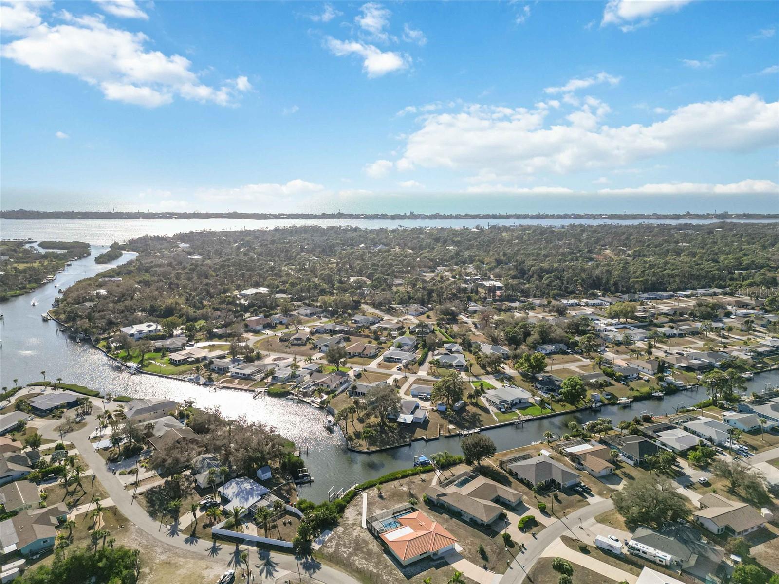 Image 62 of 75 For 1940 Greenlawn Drive