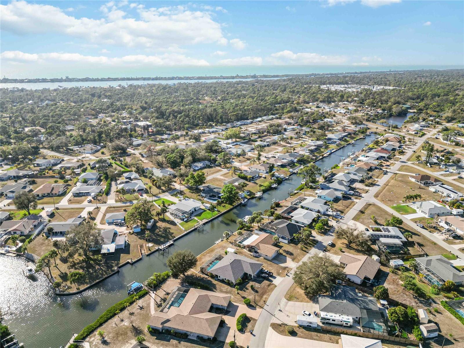 Image 64 of 75 For 1940 Greenlawn Drive