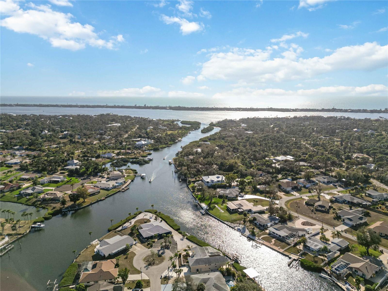 Image 65 of 75 For 1940 Greenlawn Drive