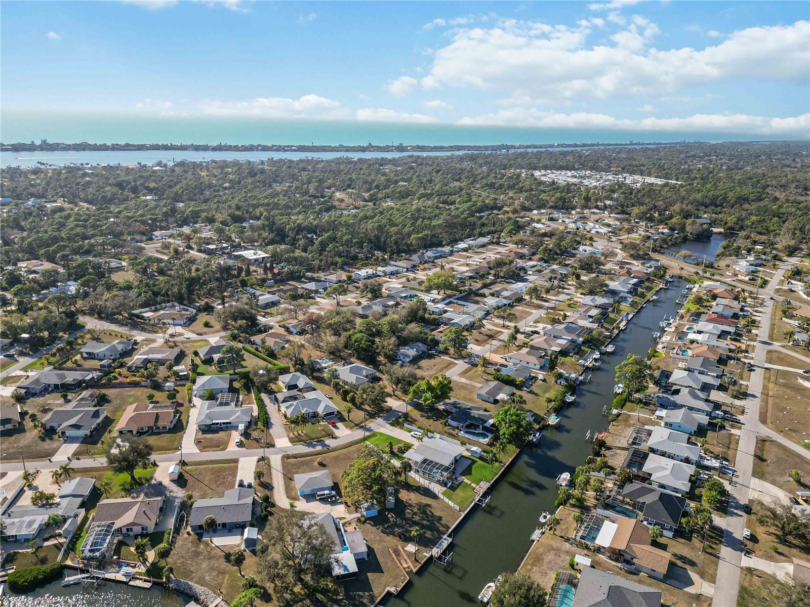 Image 66 of 75 For 1940 Greenlawn Drive