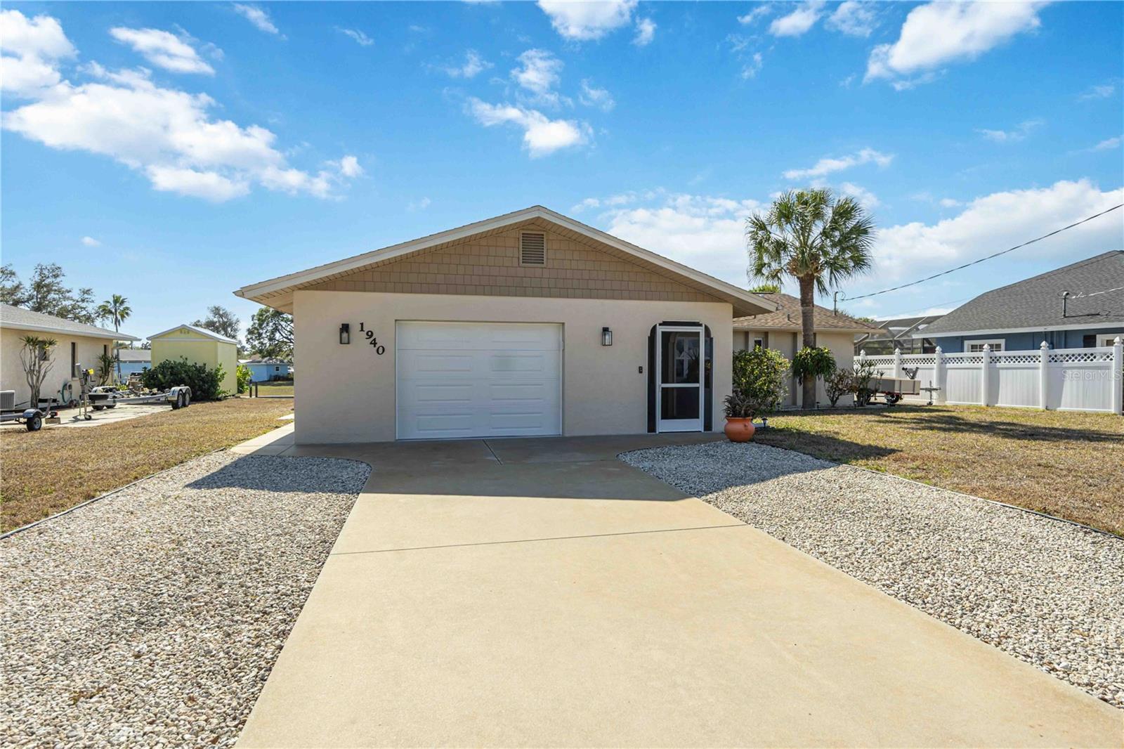 Image 69 of 75 For 1940 Greenlawn Drive