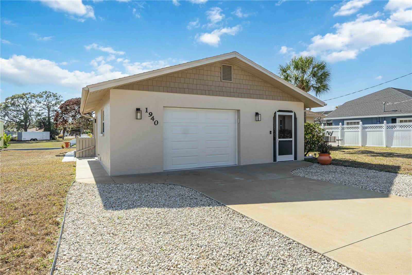 Image 70 of 75 For 1940 Greenlawn Drive