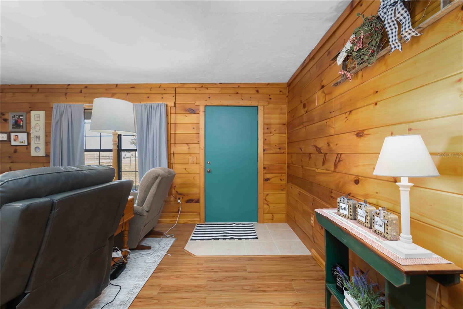 Image 11 of 67 For 12241 Gordon Hay Road