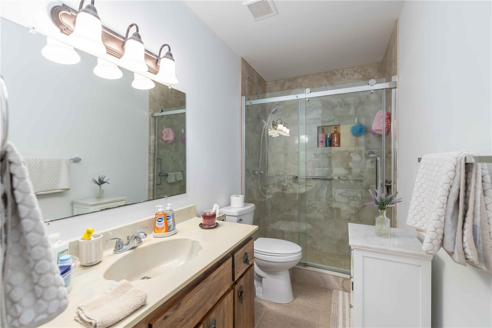 Image 16 of 67 For 12241 Gordon Hay Road