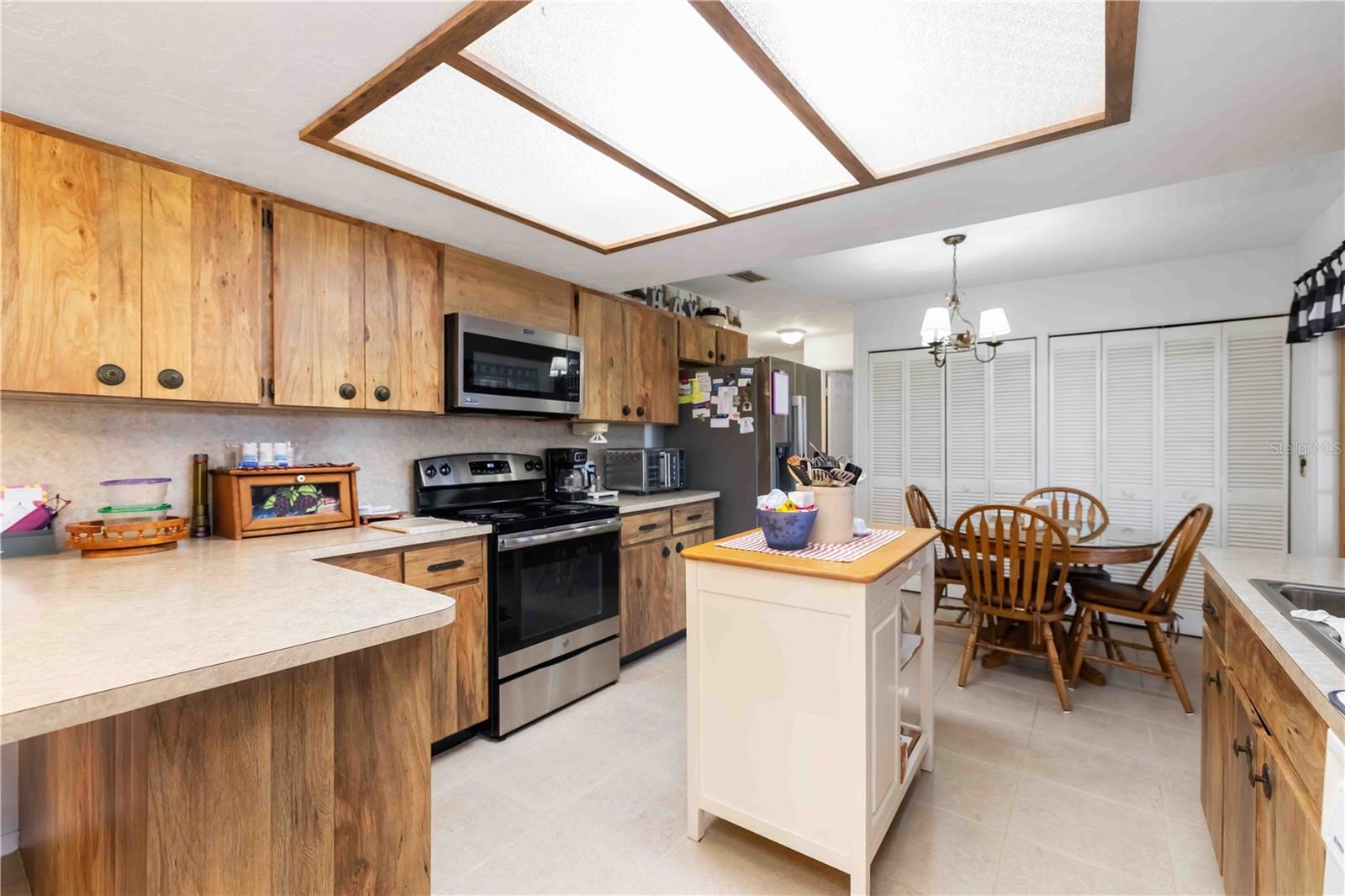 Image 29 of 67 For 12241 Gordon Hay Road