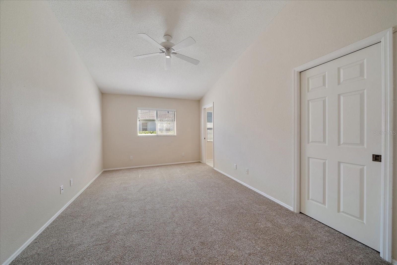 Image 17 of 48 For 677 Ironwood Circle 104