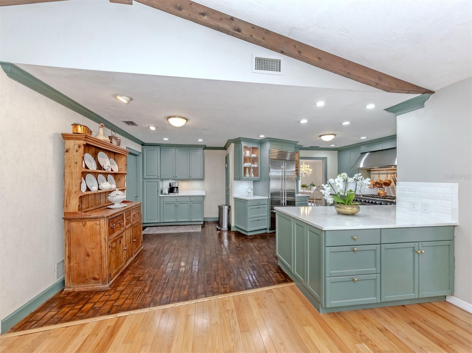 Image 11 of 55 For 1388 Vermeer Drive