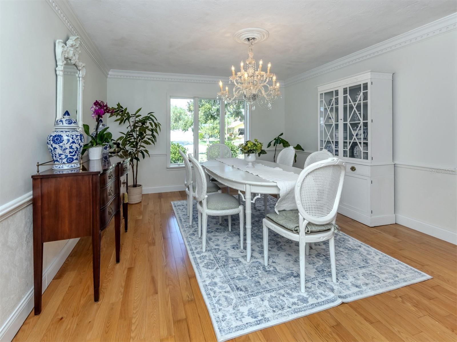 Image 8 of 55 For 1388 Vermeer Drive