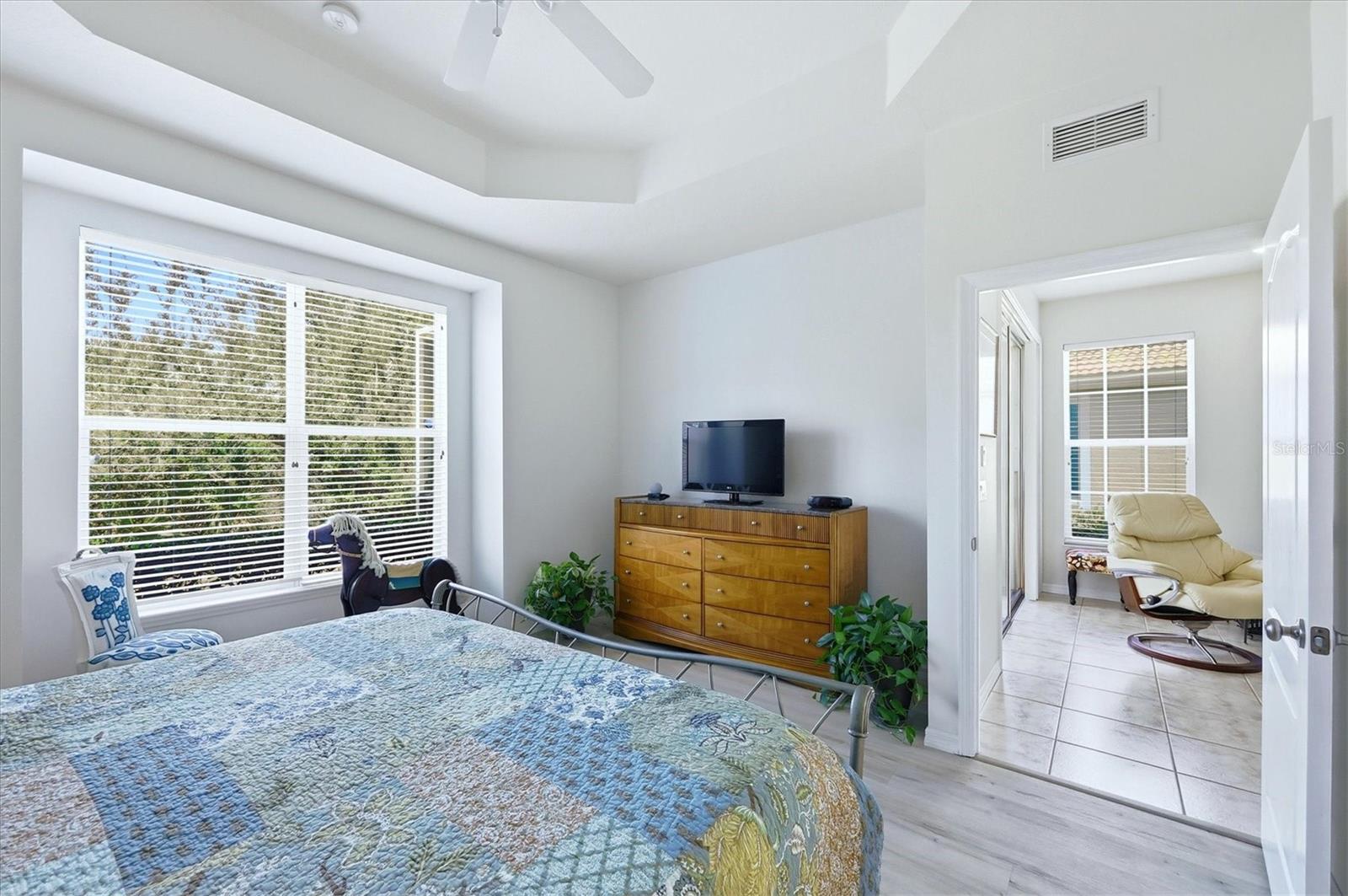 Image 17 of 64 For 1861 San Trovaso Way