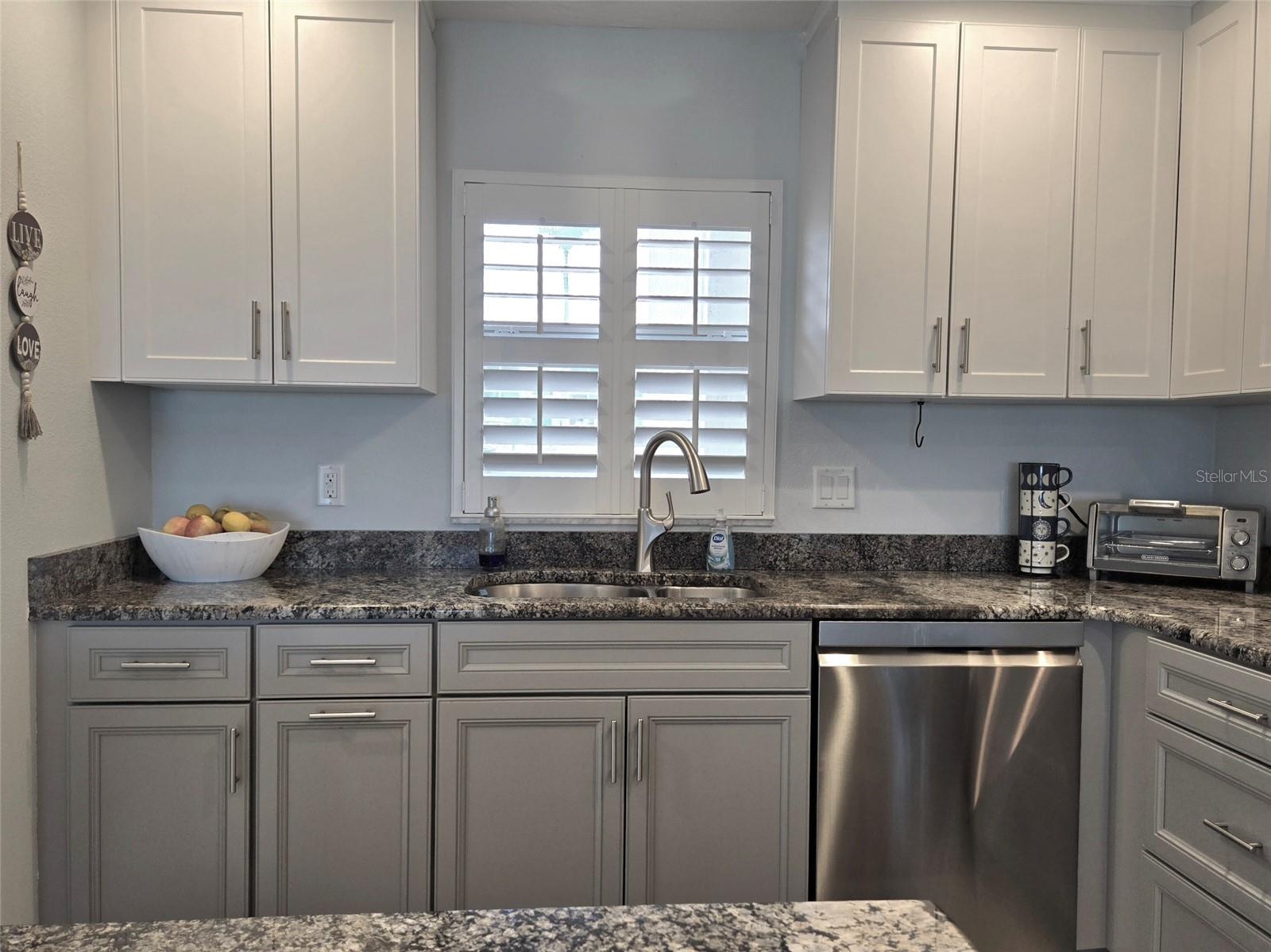 Image 12 of 56 For 333 The Esplanade N 102