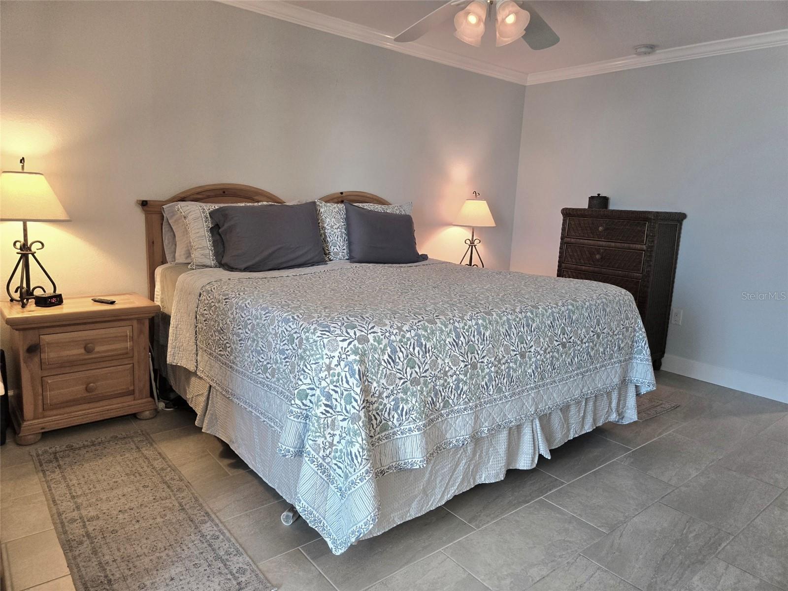 Image 15 of 56 For 333 The Esplanade N 102