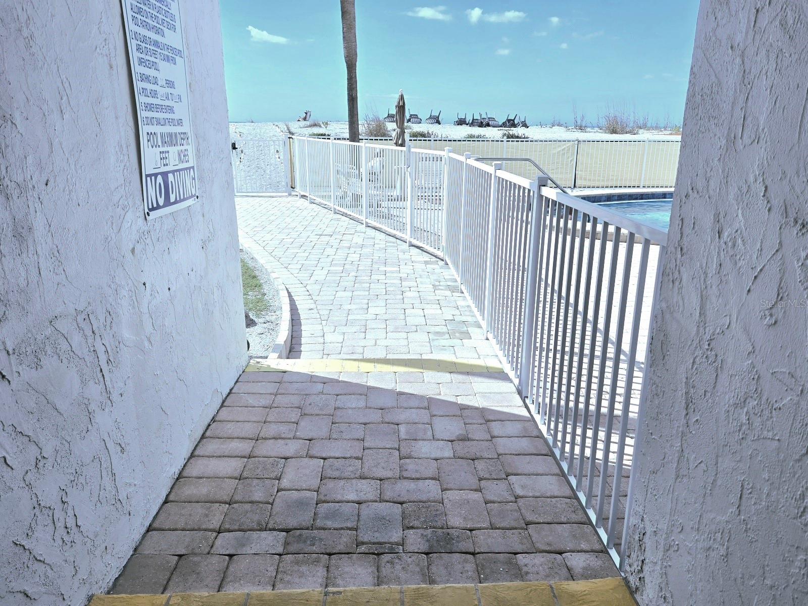 Image 39 of 56 For 333 The Esplanade N 102