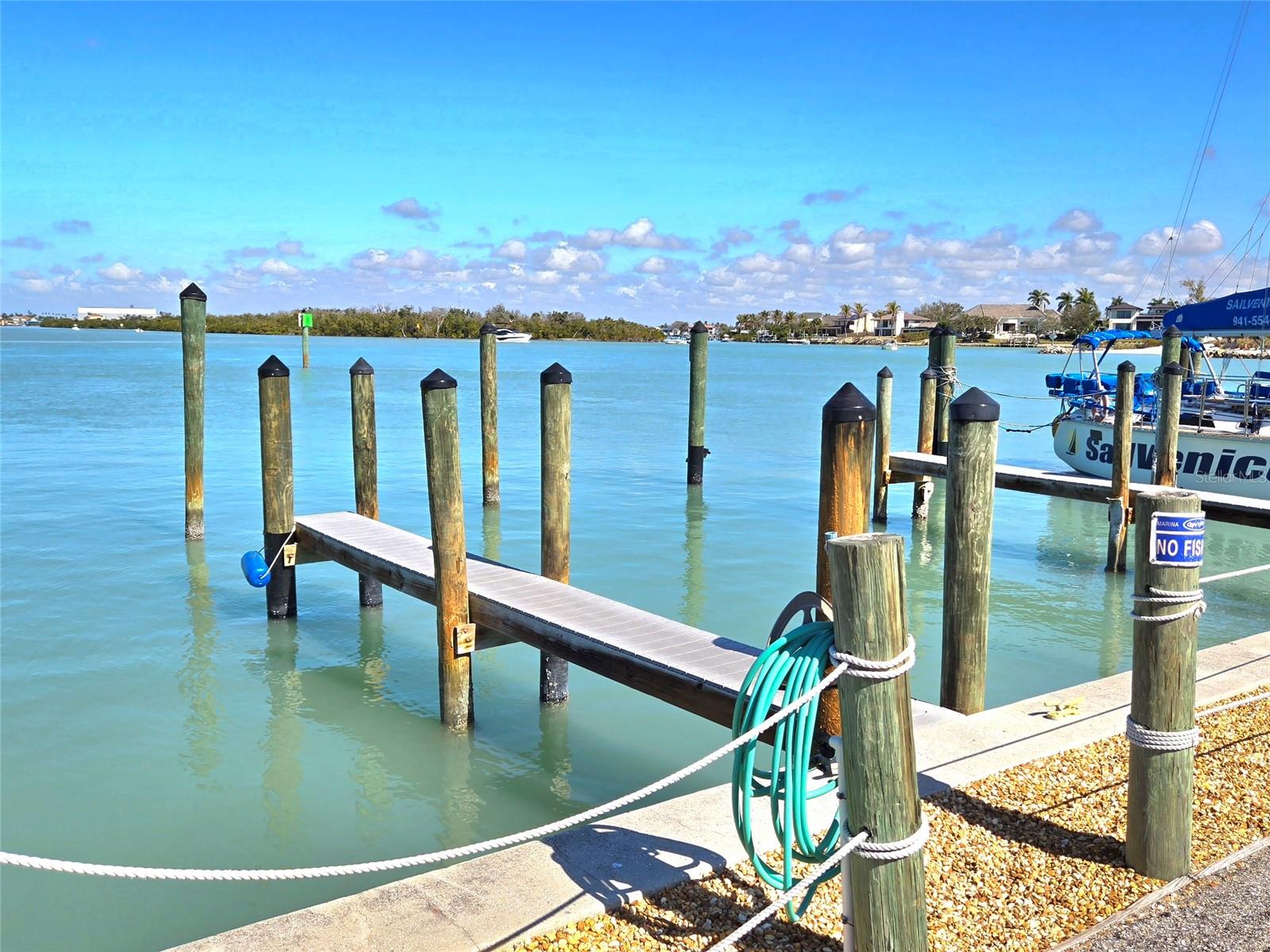 Image 48 of 56 For 333 The Esplanade N 102