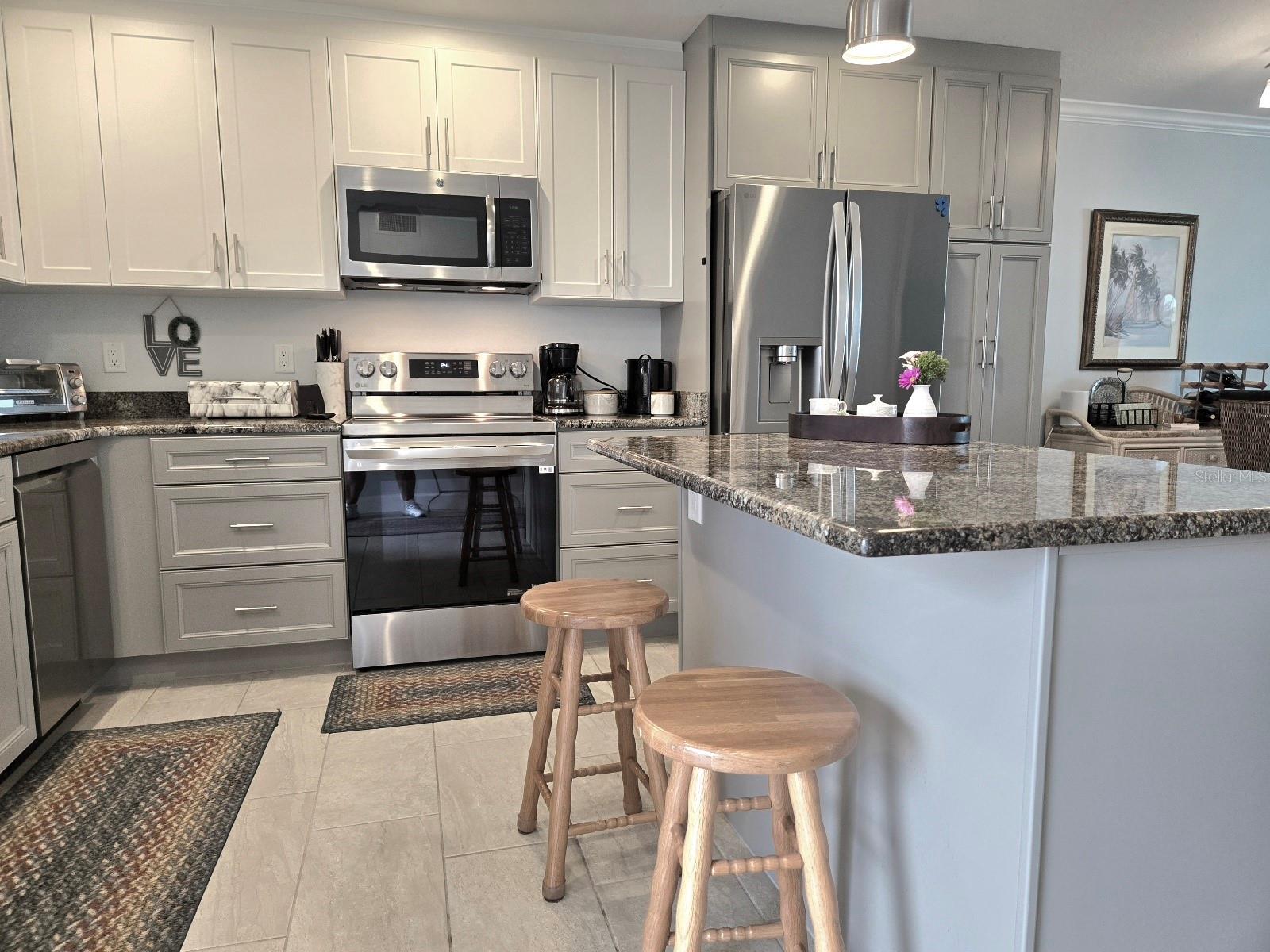 Image 8 of 56 For 333 The Esplanade N 102