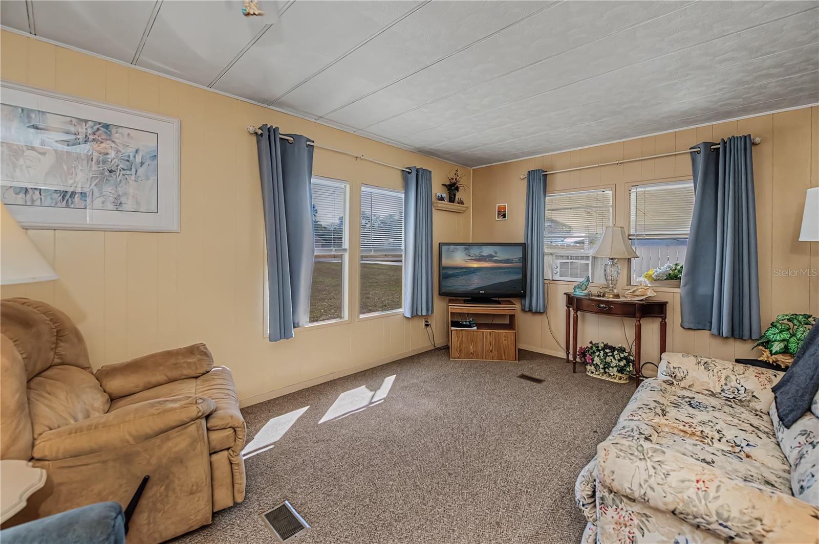 Image 15 of 56 For 108 Marland Court