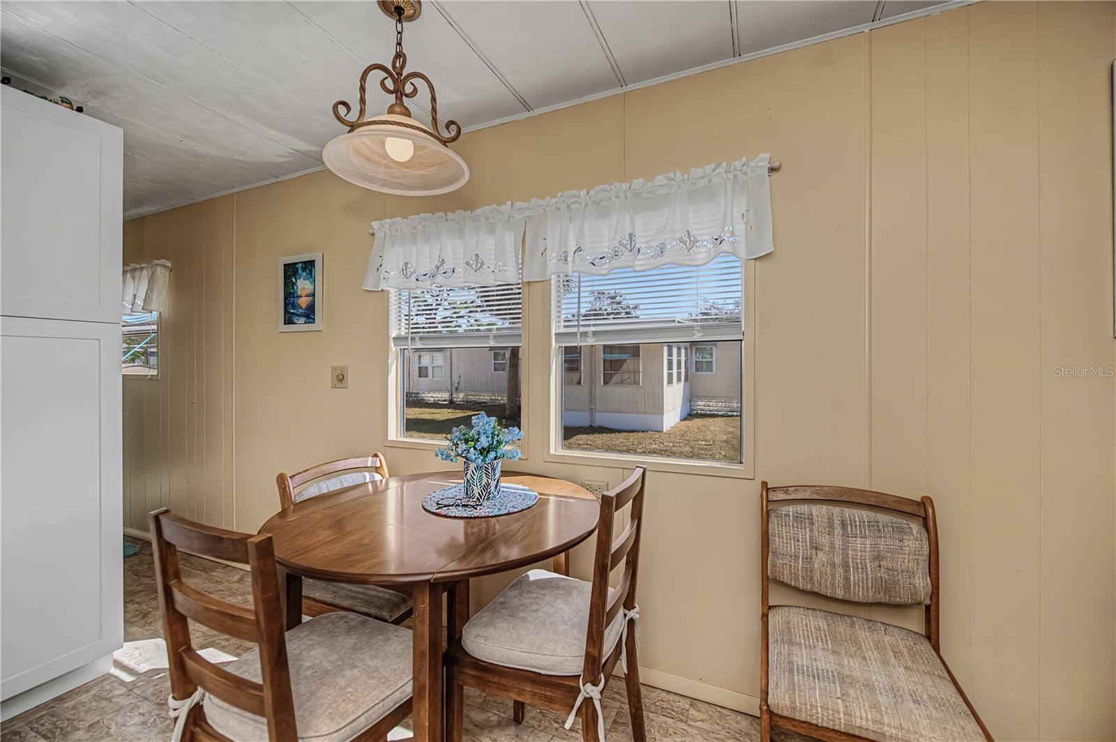 Image 18 of 56 For 108 Marland Court