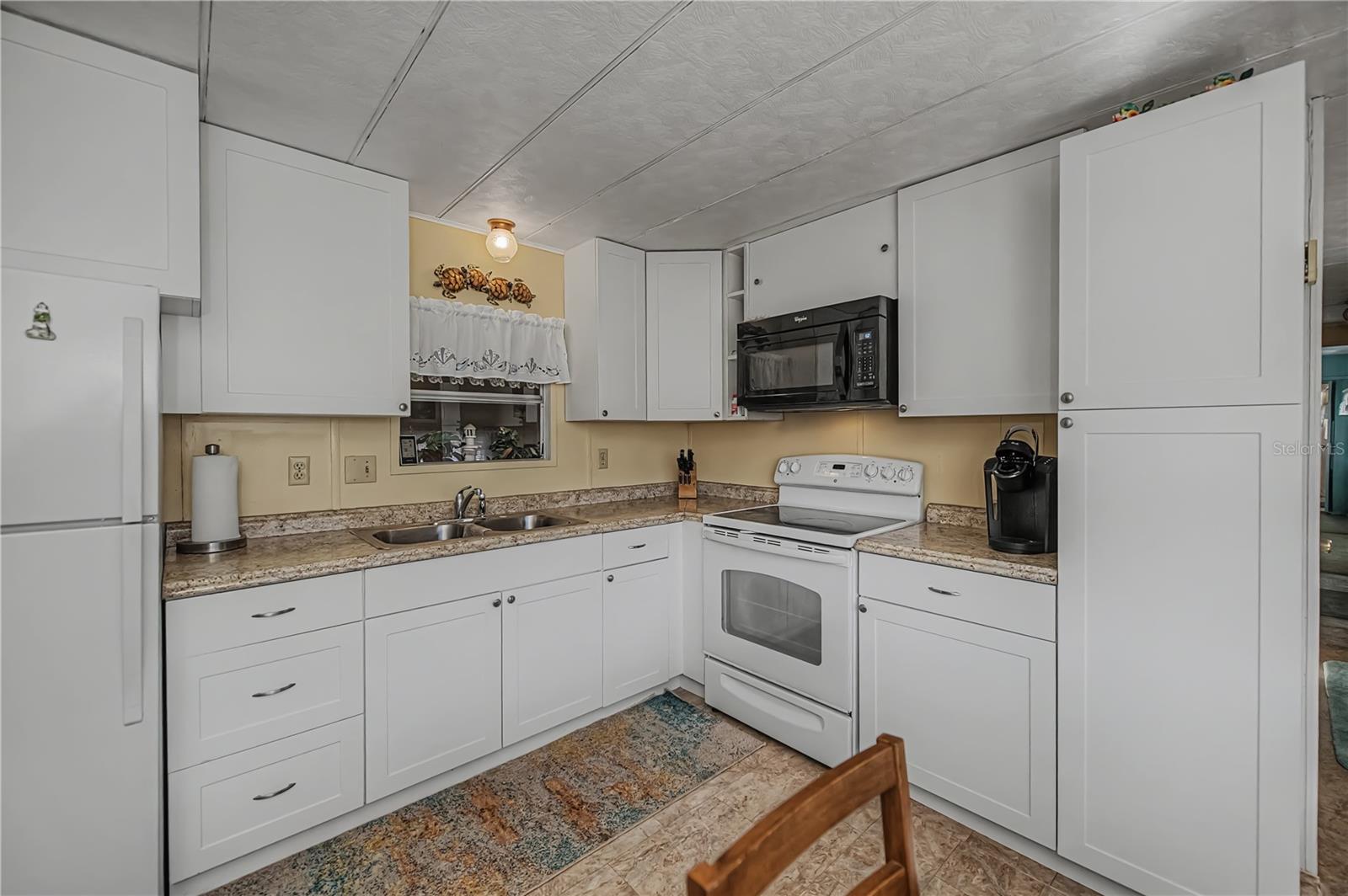 Image 19 of 56 For 108 Marland Court