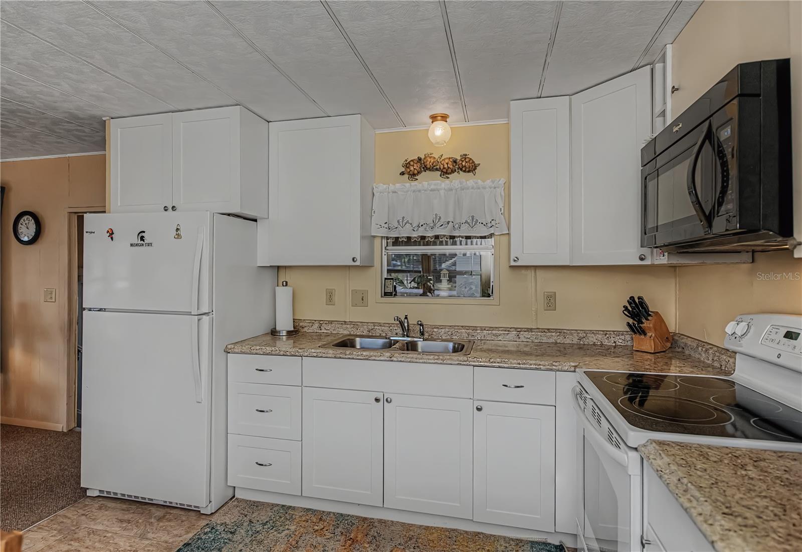 Image 21 of 56 For 108 Marland Court