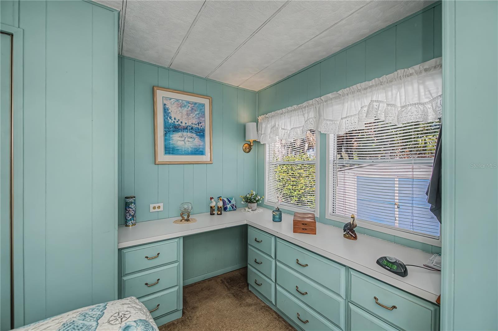 Image 24 of 56 For 108 Marland Court