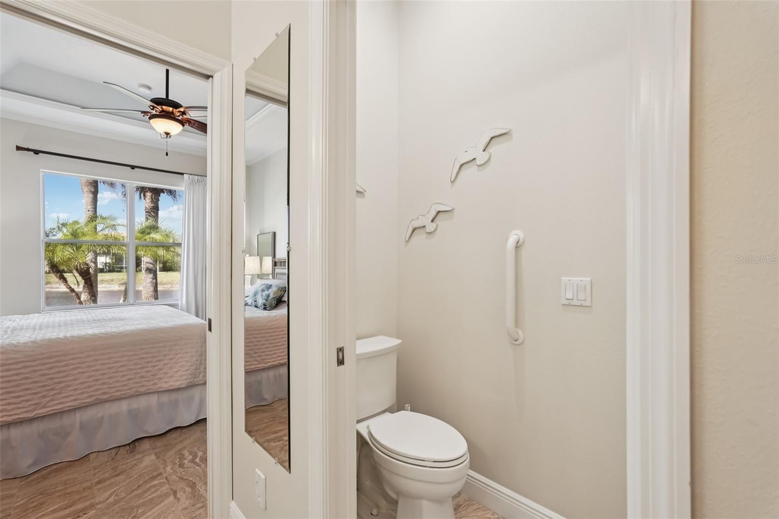 Image 19 of 61 For 8340 Palmetto Court