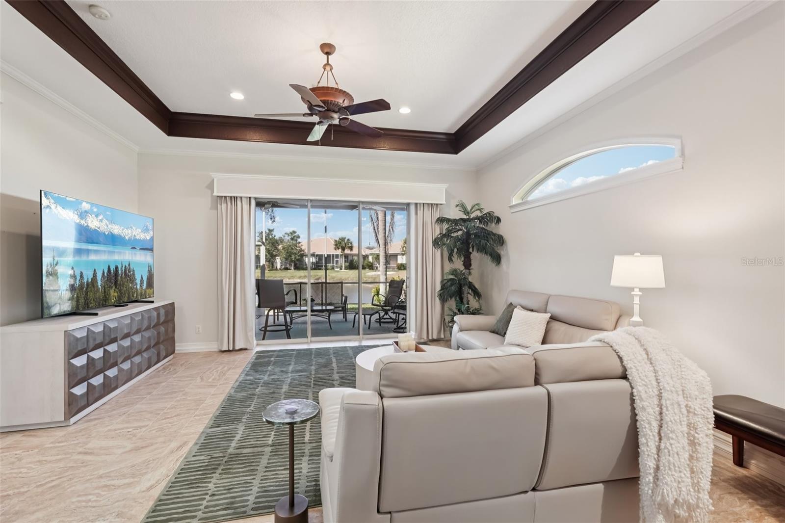 Image 4 of 61 For 8340 Palmetto Court