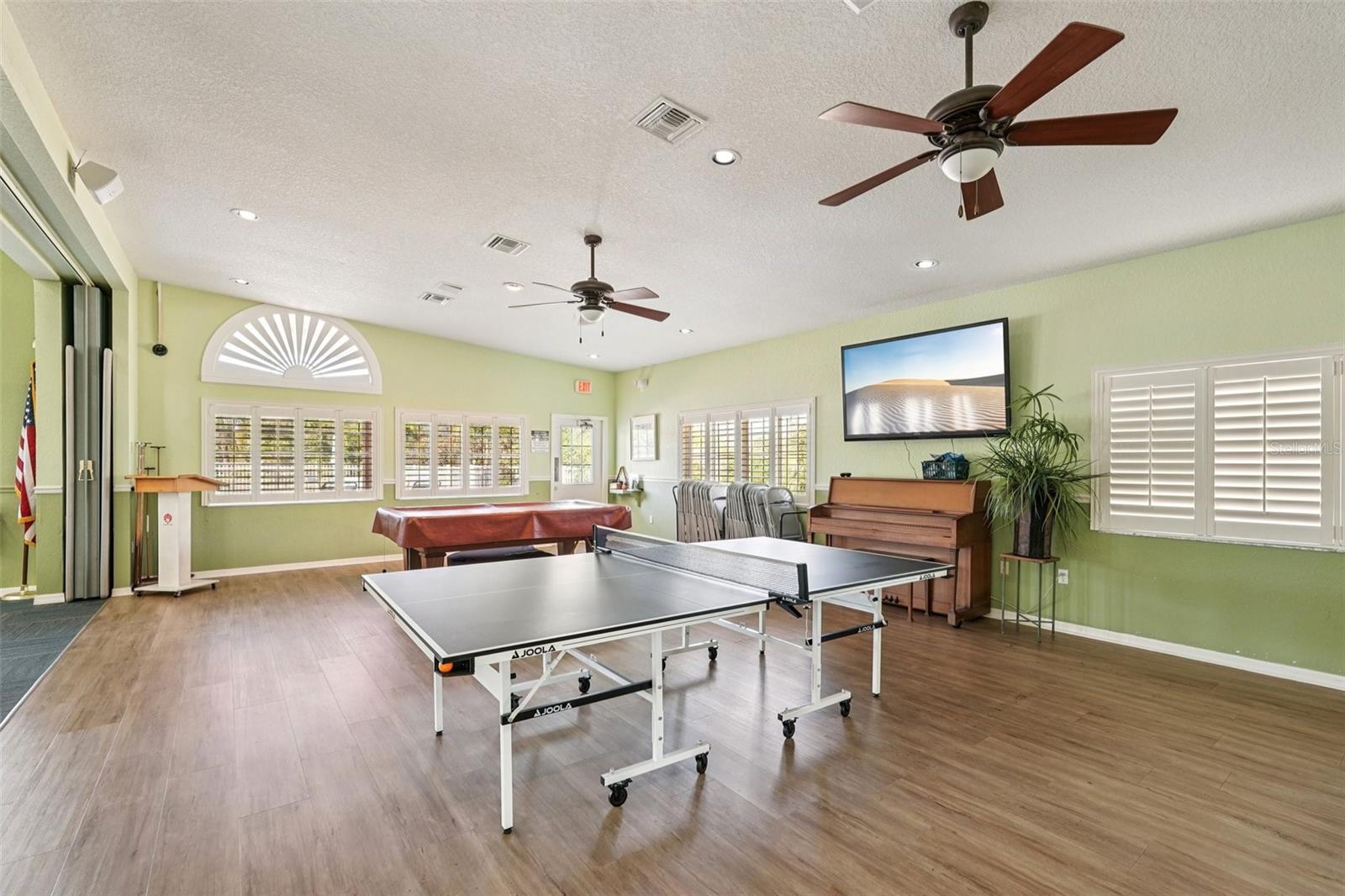 Image 47 of 61 For 8340 Palmetto Court