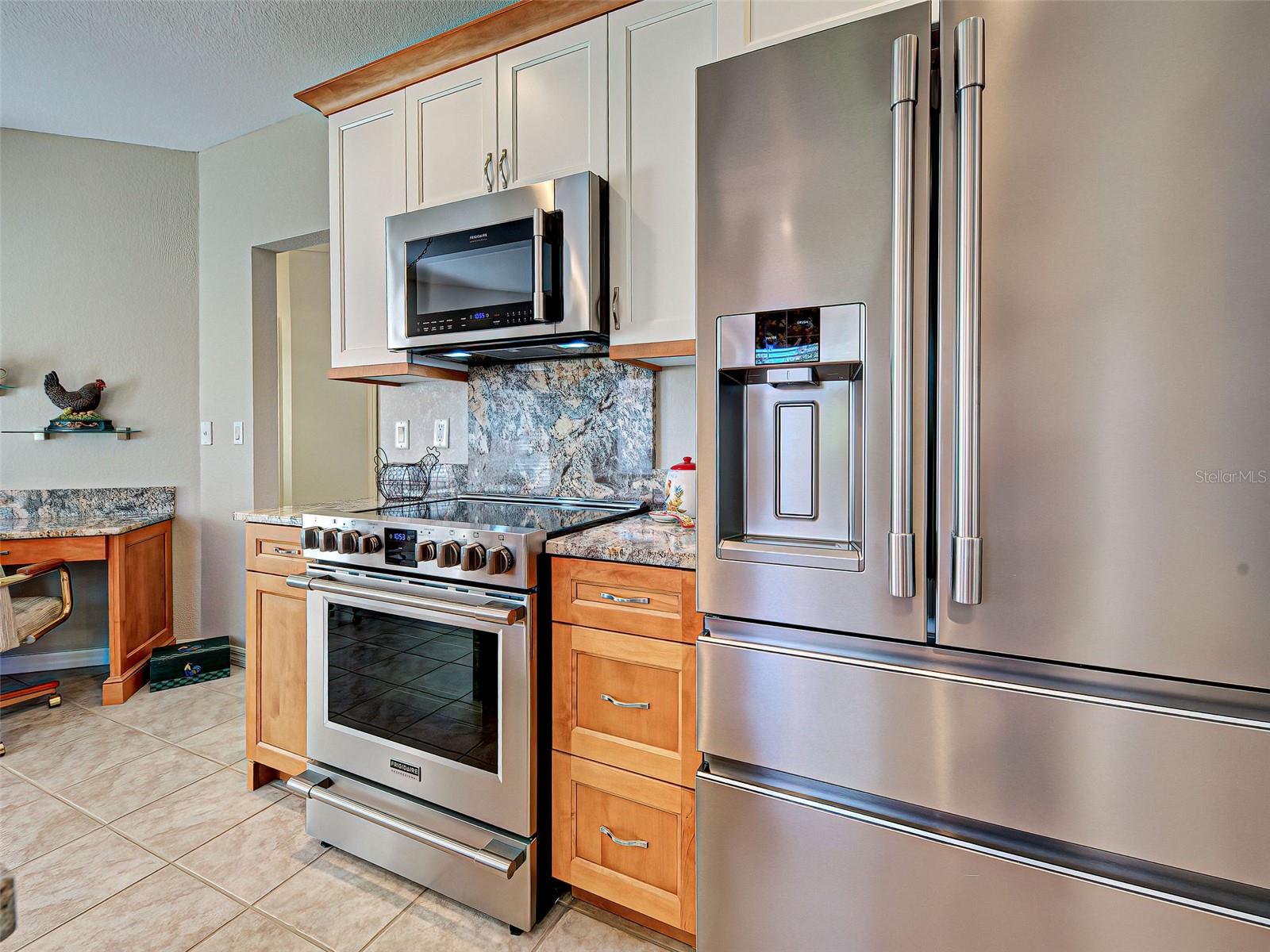 Image 13 of 45 For 201 King Palm Court