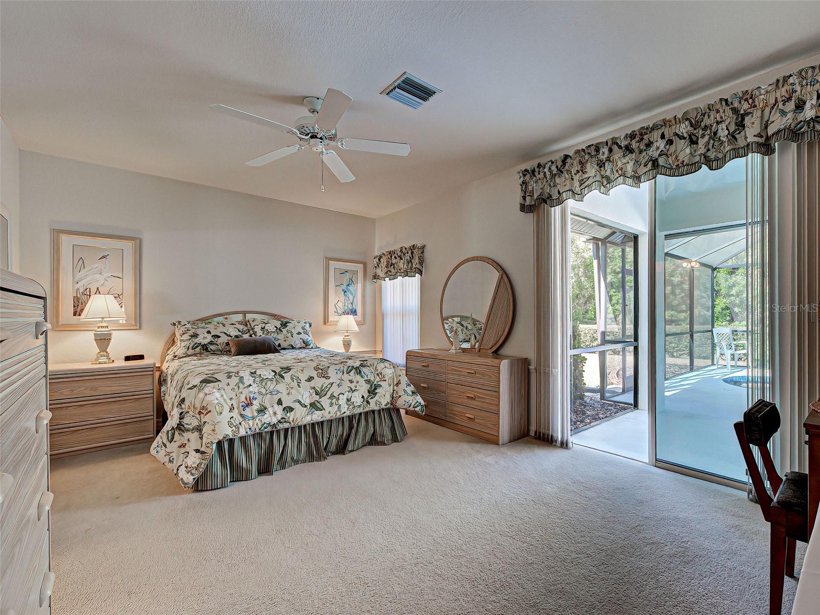 Image 18 of 45 For 201 King Palm Court