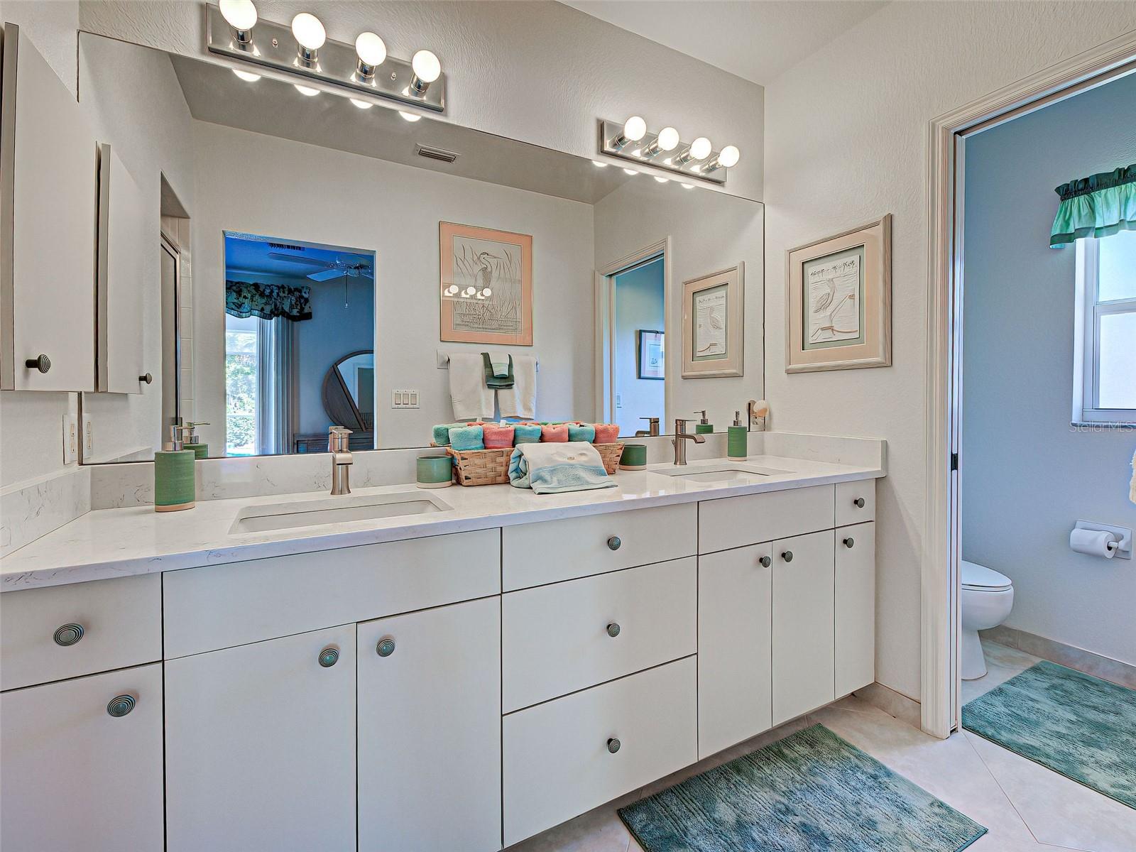 Image 23 of 45 For 201 King Palm Court