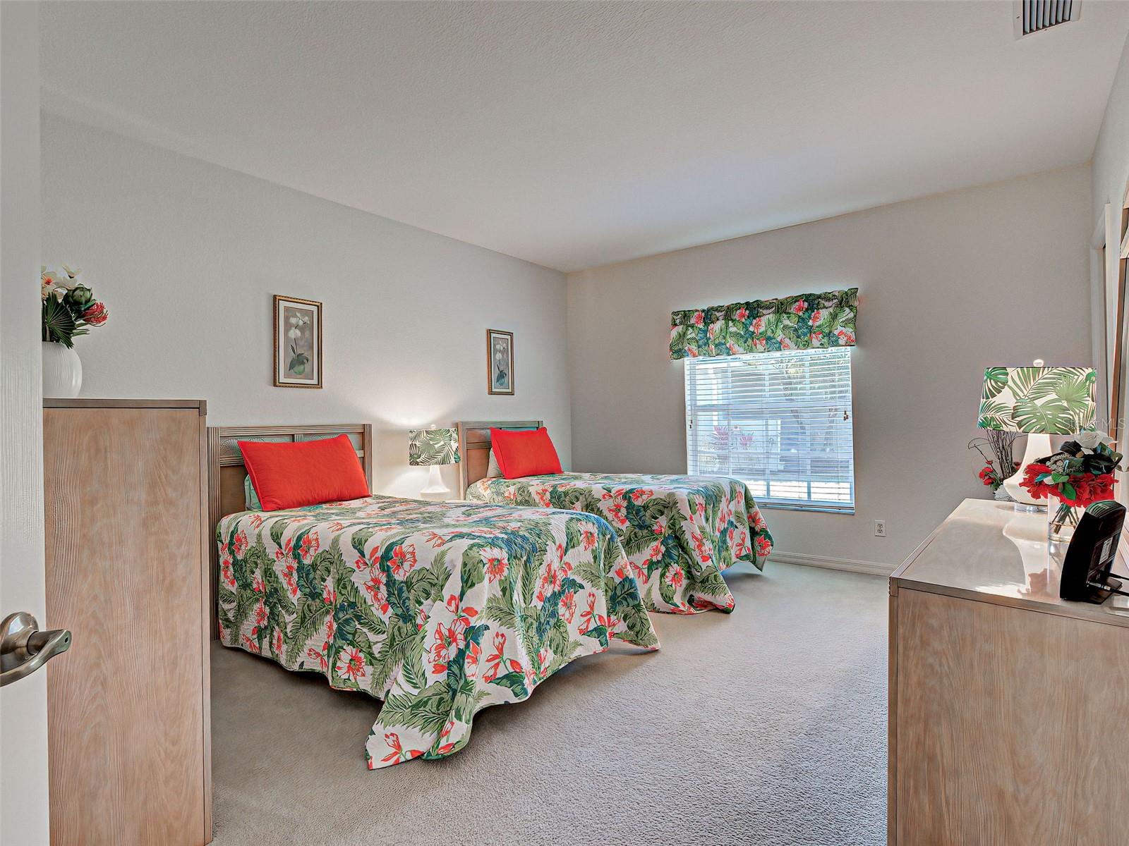 Image 28 of 45 For 201 King Palm Court