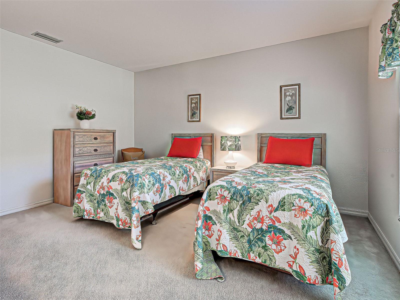 Image 30 of 45 For 201 King Palm Court