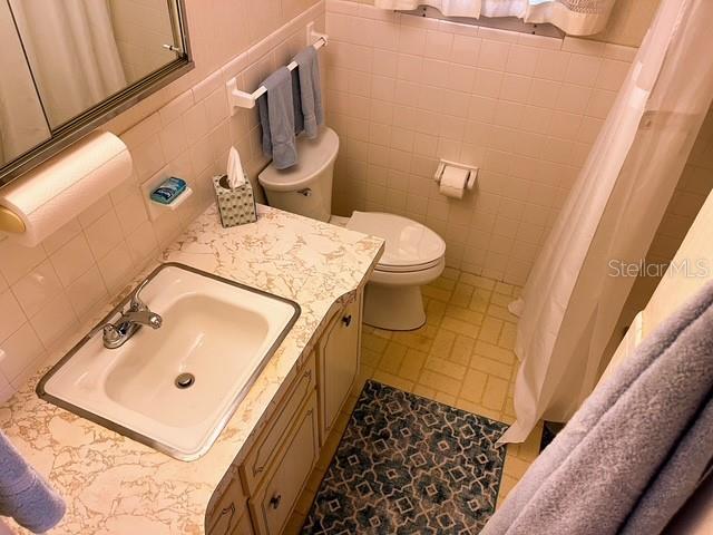 Image 11 of 28 For 714 Green Circle