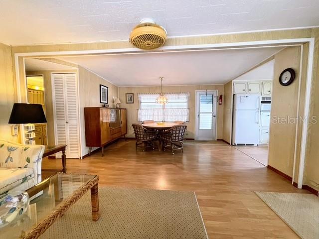 Image 5 of 28 For 714 Green Circle