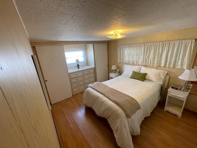 Image 8 of 28 For 714 Green Circle