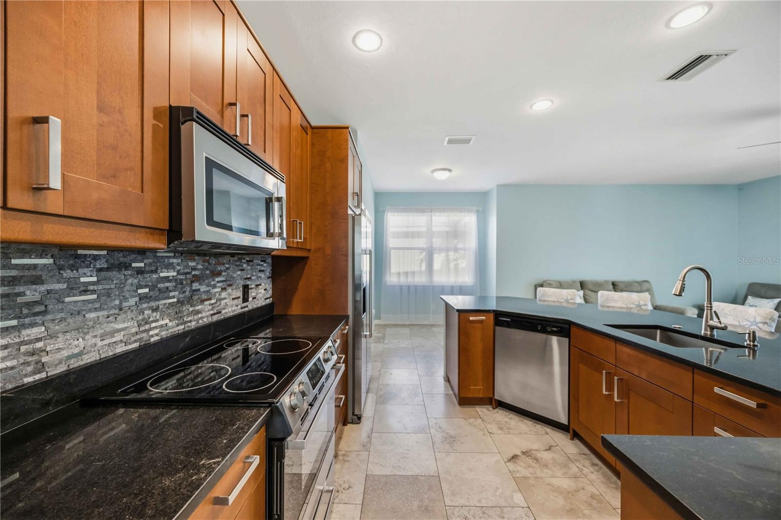 Image 20 of 73 For 11469 Dancing River Drive