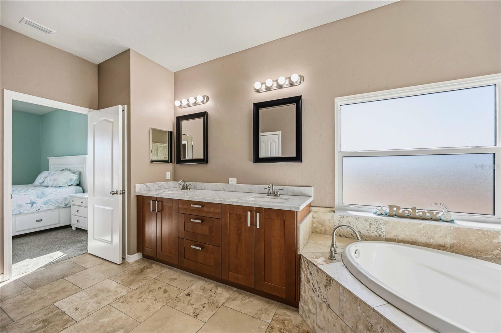 Image 39 of 73 For 11469 Dancing River Drive