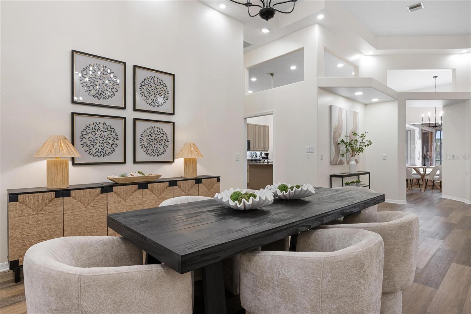 Image 13 of 72 For 422 Wincanton Place